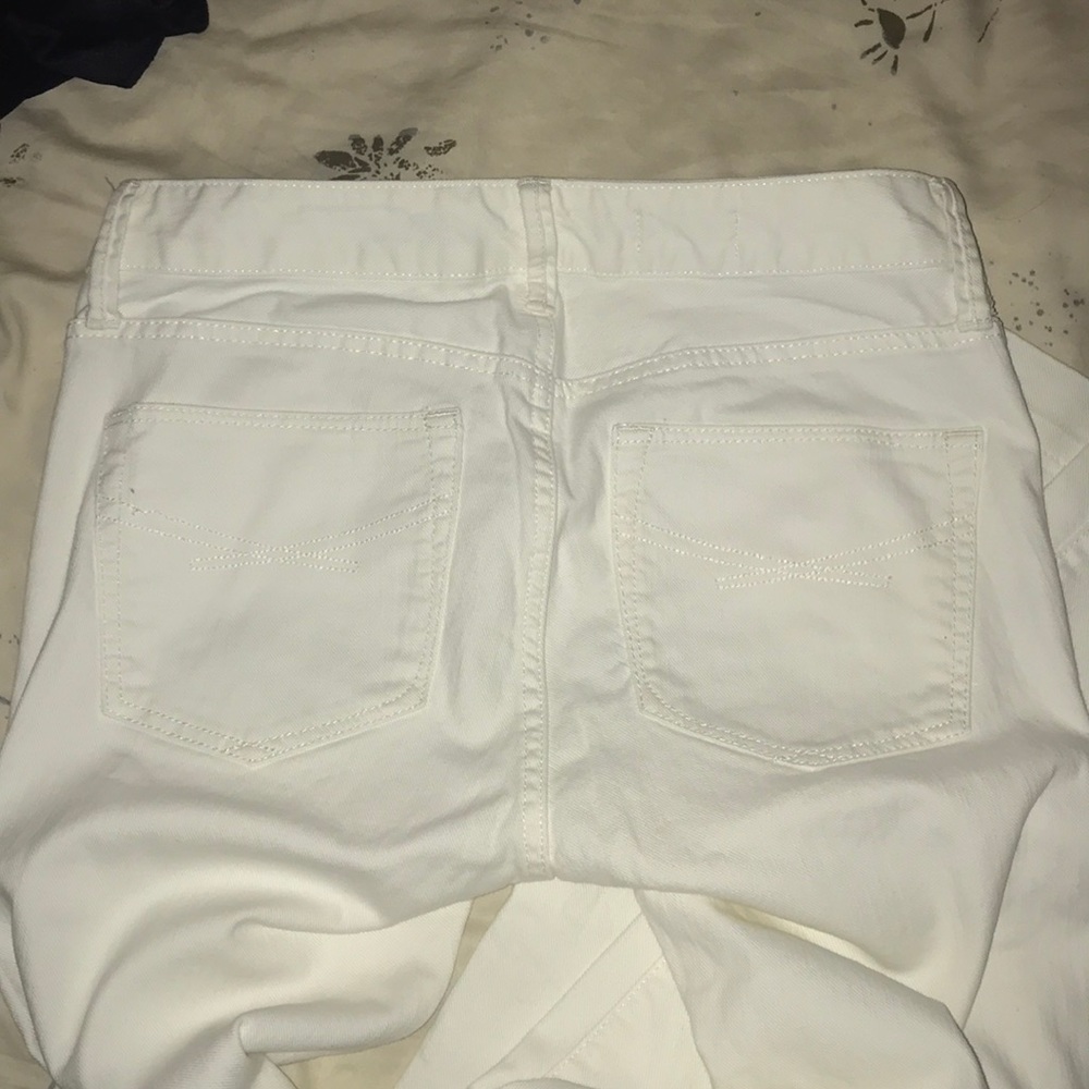 White Jeans! - Picture 3 of 4